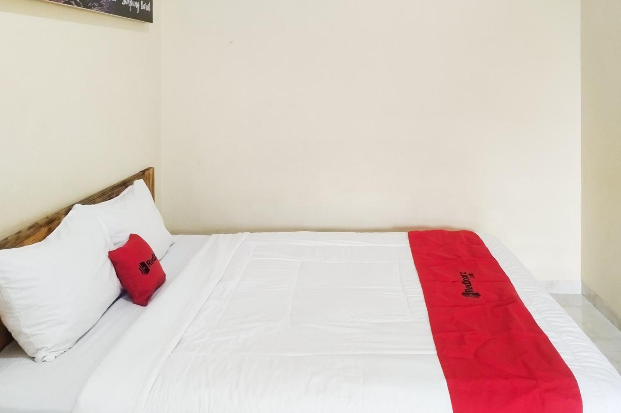 OYO 3774 Orchid 37 Syariah Guest House Bandar Lampung Bagian luar foto