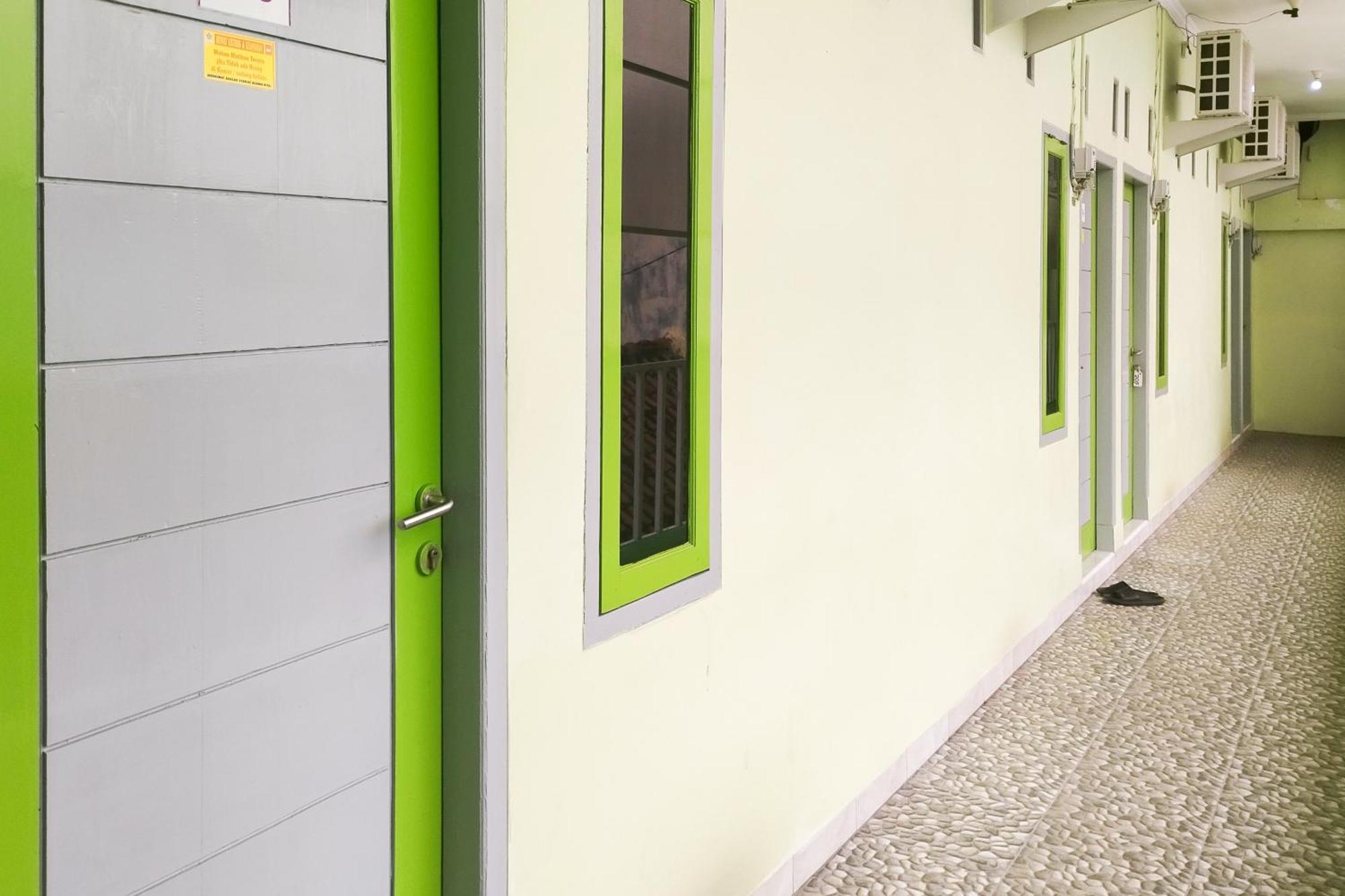 OYO 3774 Orchid 37 Syariah Guest House Bandar Lampung Bagian luar foto