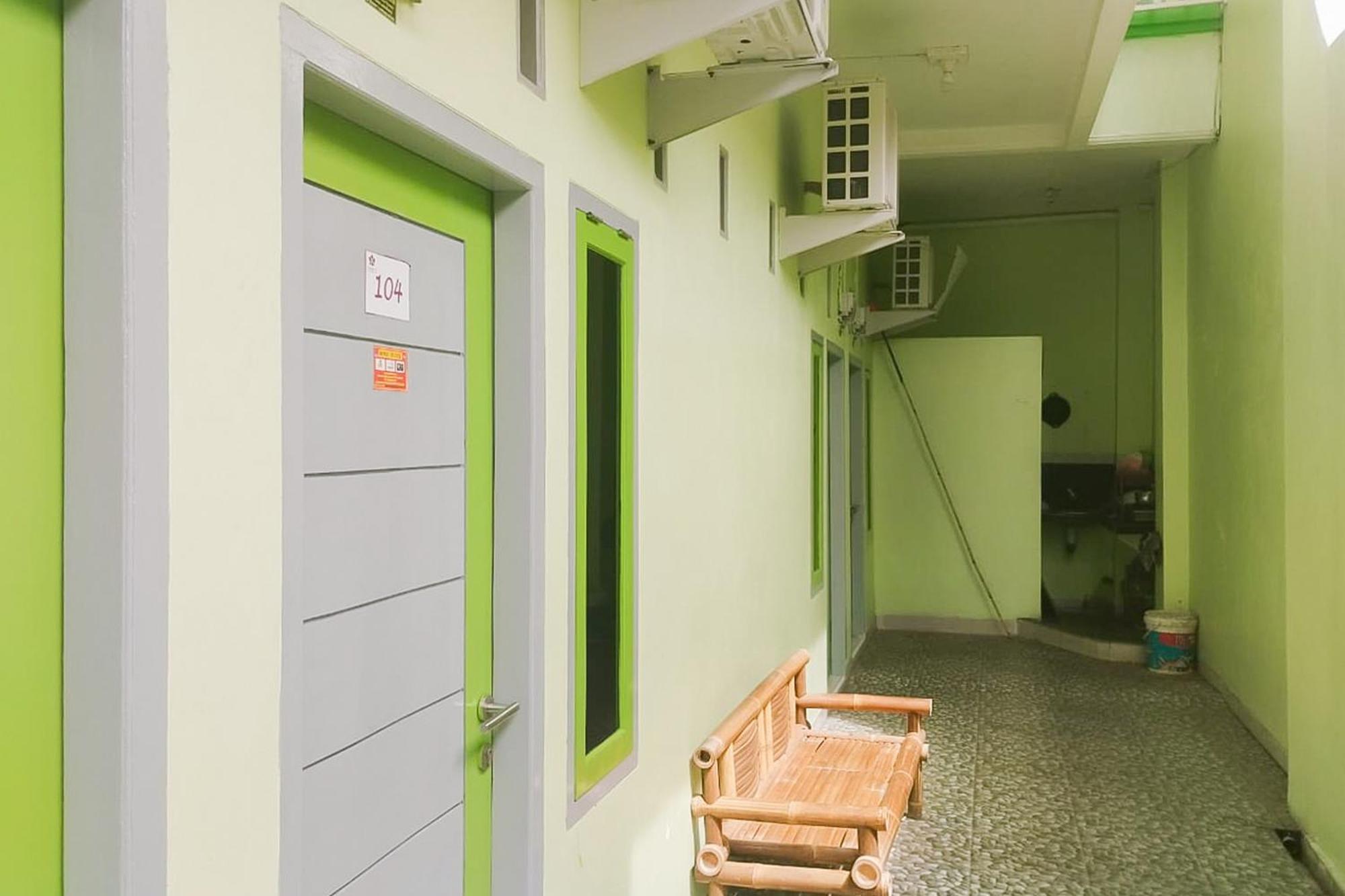 OYO 3774 Orchid 37 Syariah Guest House Bandar Lampung Bagian luar foto