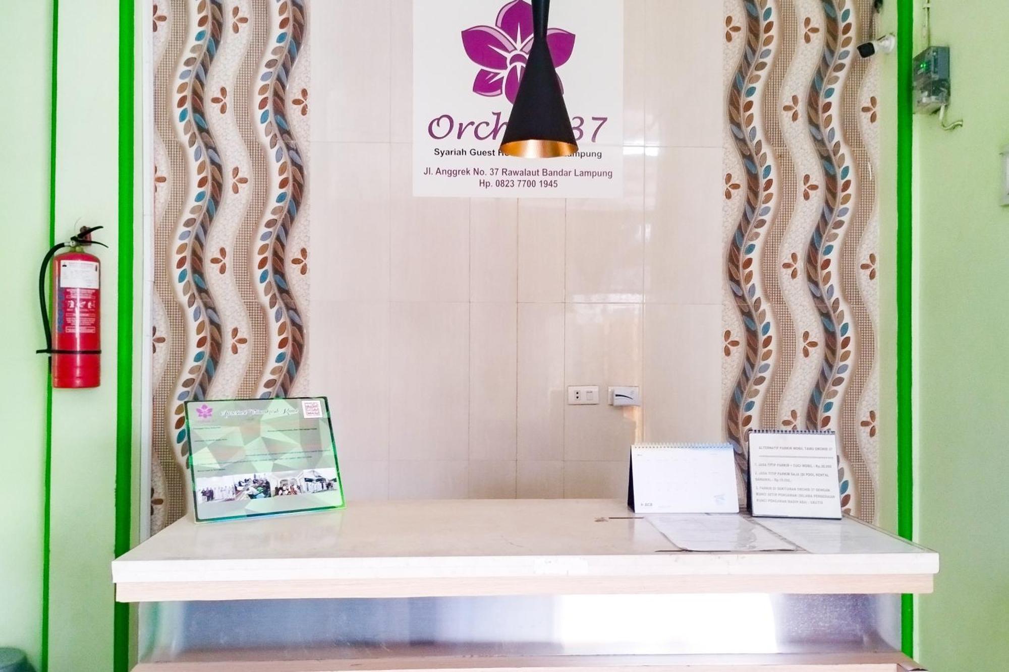 OYO 3774 Orchid 37 Syariah Guest House Bandar Lampung Bagian luar foto